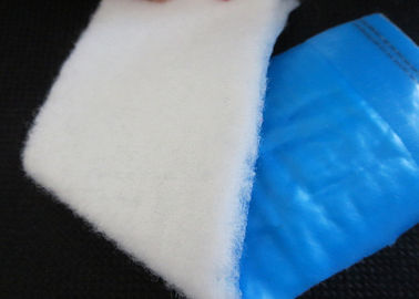 Industrieel die 4.5mm de Doekmembraan van de Stoffilter voor Lucht/Vloeibare Filtratie 500gsm met een laag wordt bedekt