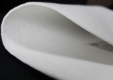 PTFE Membrance die de Niet-geweven Naald Gevoelde doek van de de polyesterfilter van de Filter Antiolie lamineren